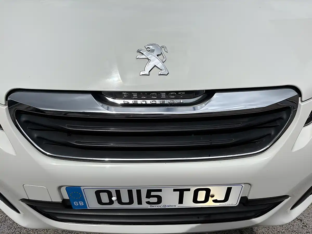 Used 2015 Peugeot 108 Active White - Interior and Exterior details 10