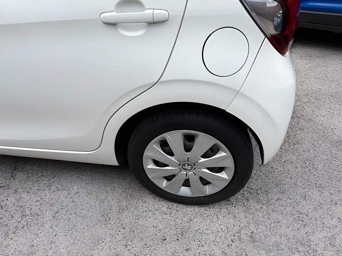 Used 2015 Peugeot 108 Active White - Interior and Exterior details 12