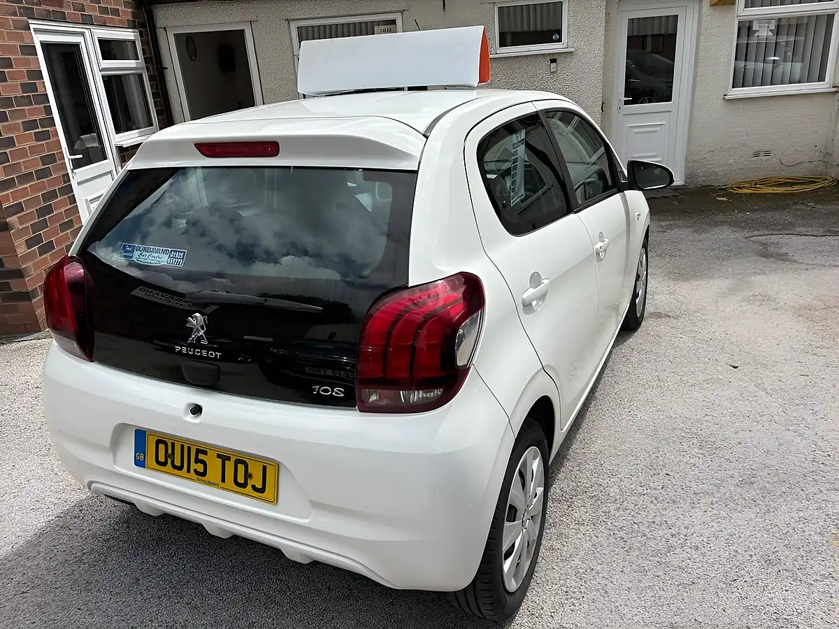 Used 2015 Peugeot 108 Active White - Interior and Exterior details 7