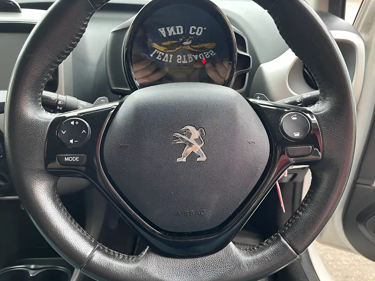 Used 2015 Peugeot 108 Active White - Interior and Exterior details 12