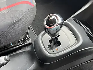 Used 2015 Peugeot 108 Active White - Interior and Exterior details 15