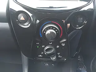 Used 2015 Peugeot 108 Allure Blue - Interior and Exterior details 17