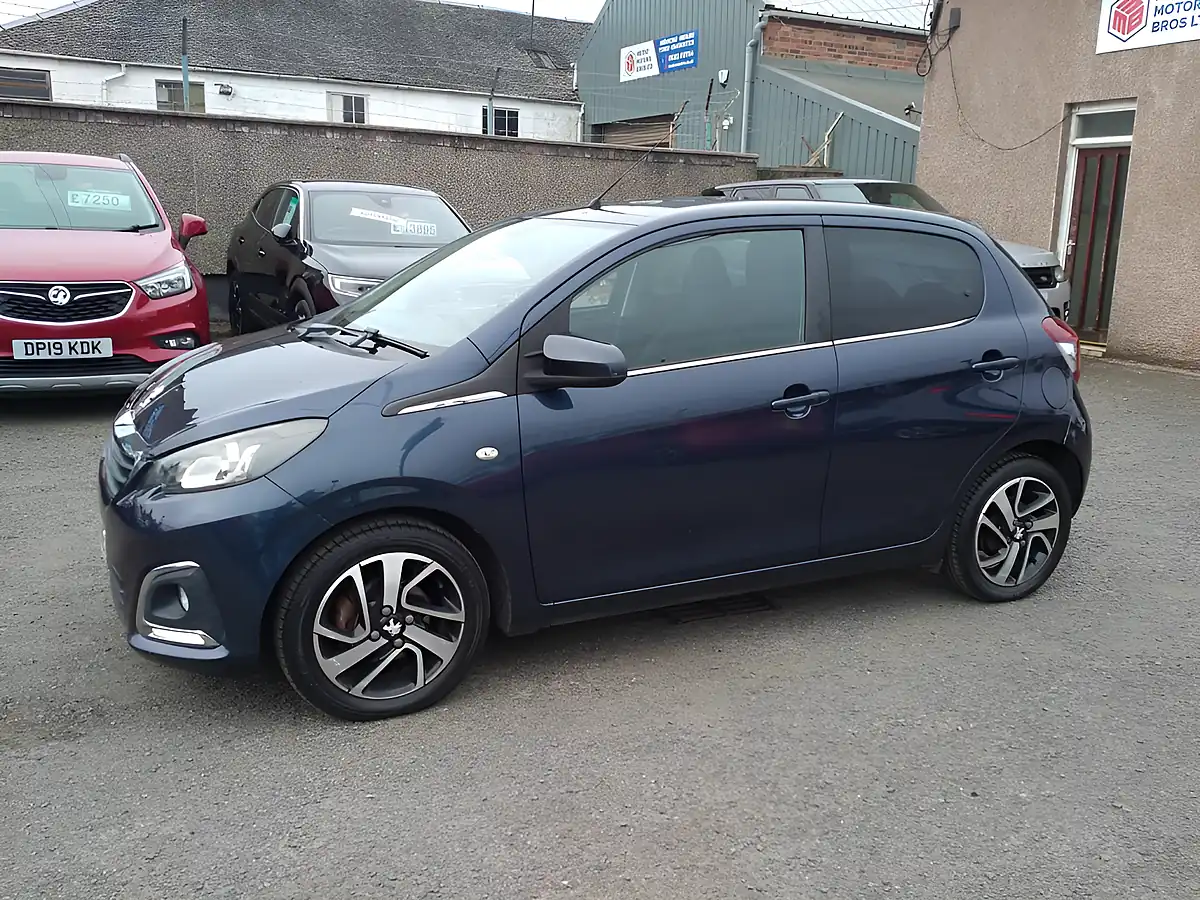 Used 2015 Peugeot 108 Allure Blue - Interior and Exterior details 2