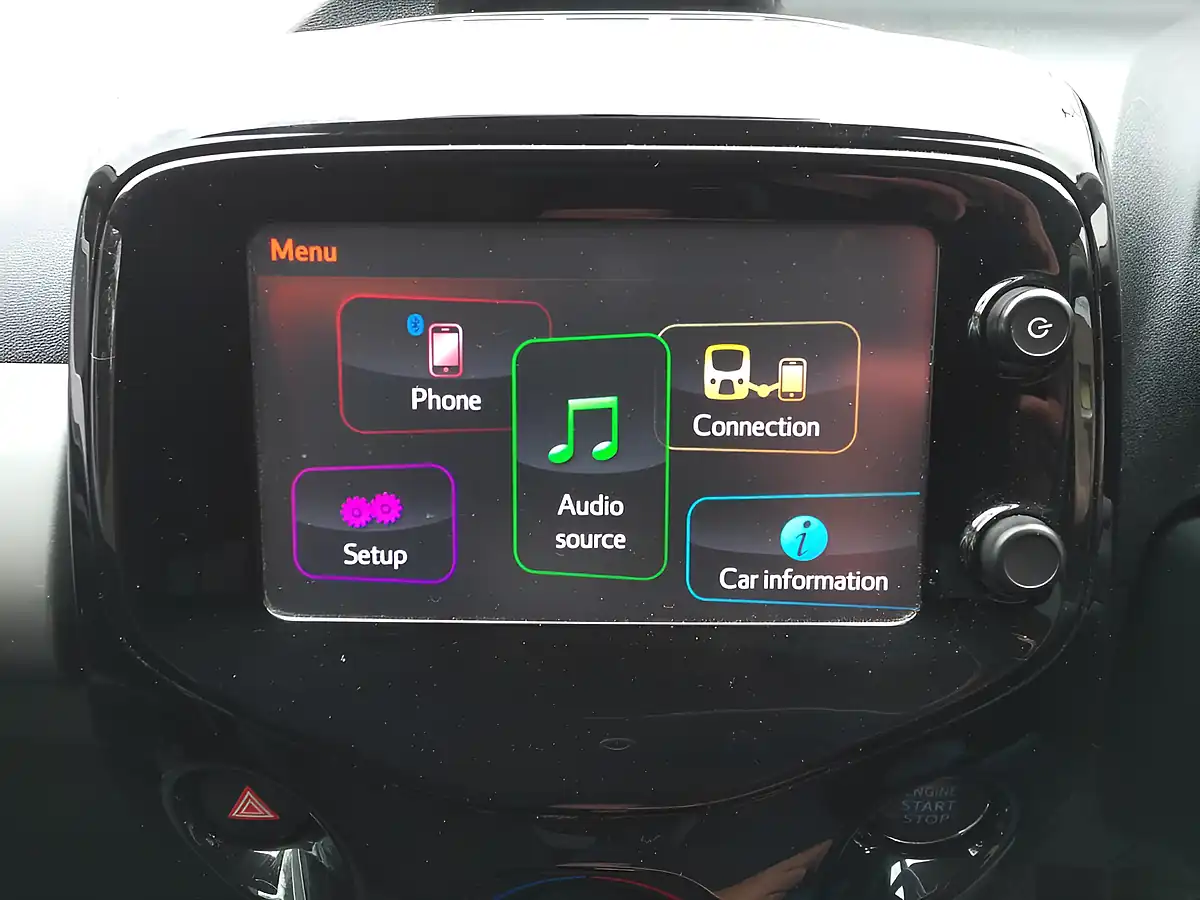 Used 2015 Peugeot 108 Allure Blue - Interior and Exterior details 20