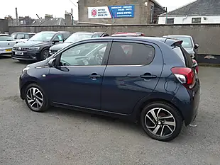 Used 2015 Peugeot 108 Allure Blue - Interior and Exterior details 4