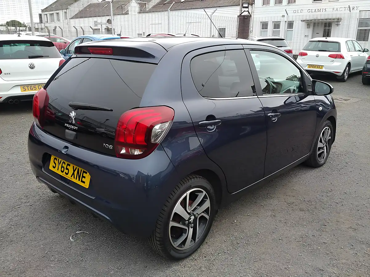 Used 2015 Peugeot 108 Allure Blue - Interior and Exterior details 7