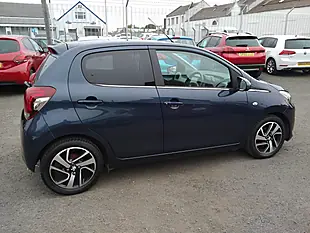Used 2015 Peugeot 108 Allure Blue - Interior and Exterior details 8