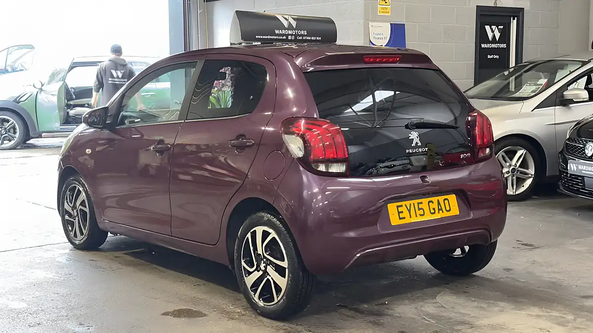 Used 2015 Peugeot 108 Allure Purple - Interior and Exterior details 7