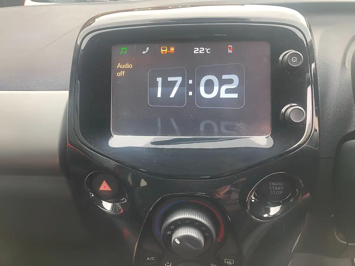 Used 2015 Peugeot 108 Allure Red - Interior and Exterior details 15