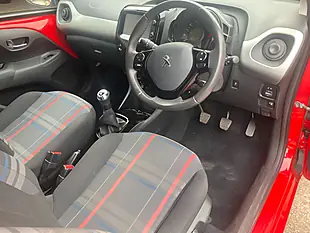 Used 2015 Peugeot 108 Allure Red - Interior and Exterior details 7