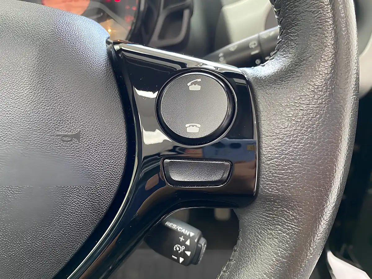 Used 2015 Peugeot 108 Allure Top Black - Interior and Exterior details 13