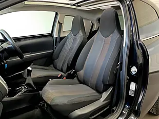 Used 2015 Peugeot 108 Allure Top Black - Interior and Exterior details 17