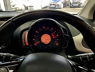 Used 2015 Peugeot 108 Allure Top Black - Interior and Exterior details 18