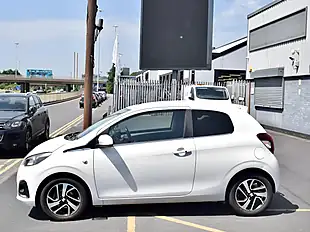 Used 2015 Peugeot 108 Allure White - Interior and Exterior details 4