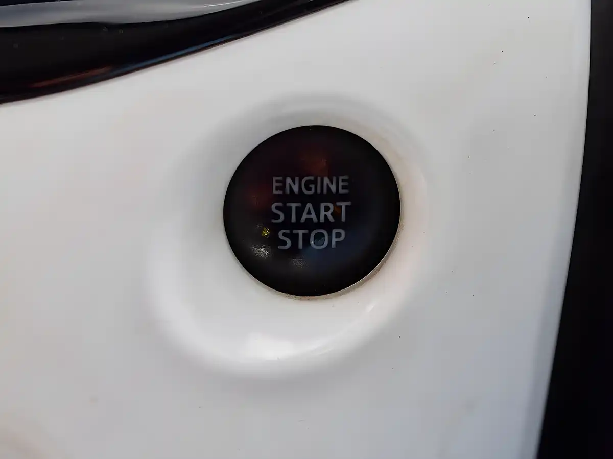 Used 2015 Peugeot 108 Roland Garros Top Black - Interior and Exterior details 13