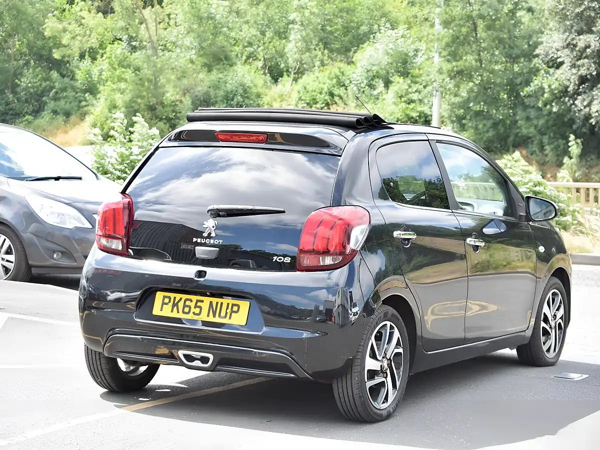 Used 2015 Peugeot 108 Roland Garros Top Black - Interior and Exterior details 7