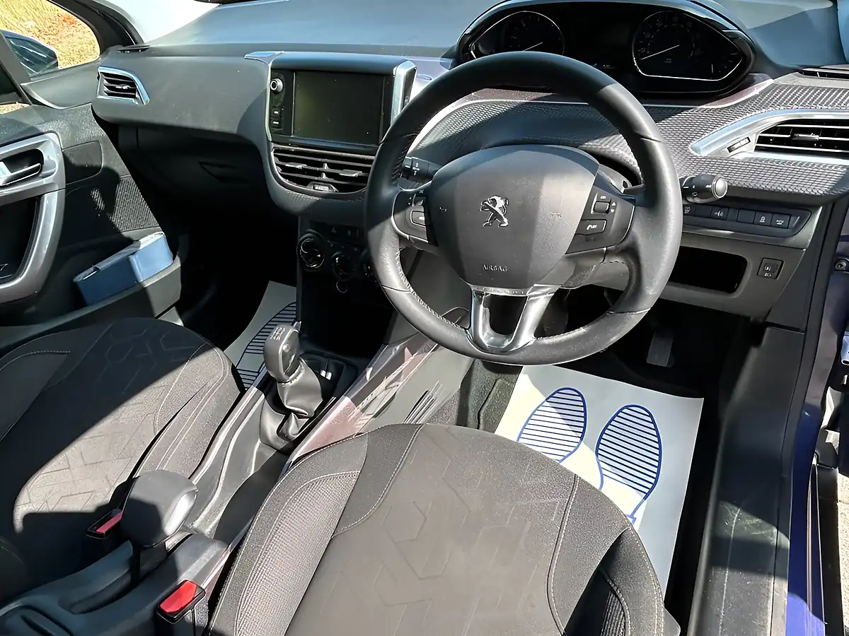Used 2015 Peugeot 2008 Active Blue - Interior and Exterior details 3