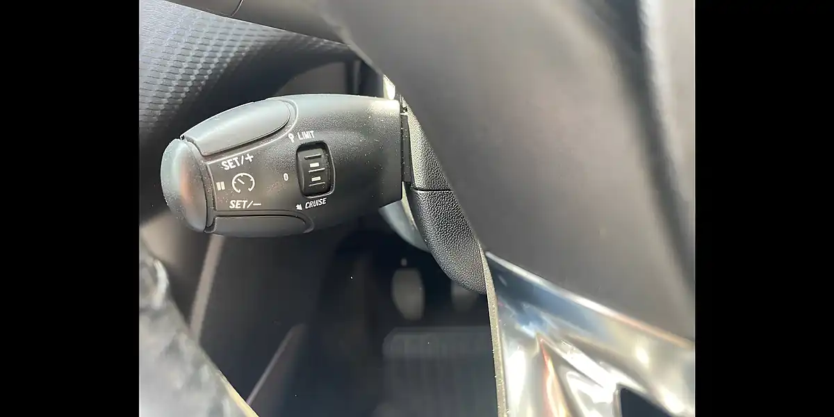 Used 2015 Peugeot 2008 Active Grey - Interior and Exterior details 16