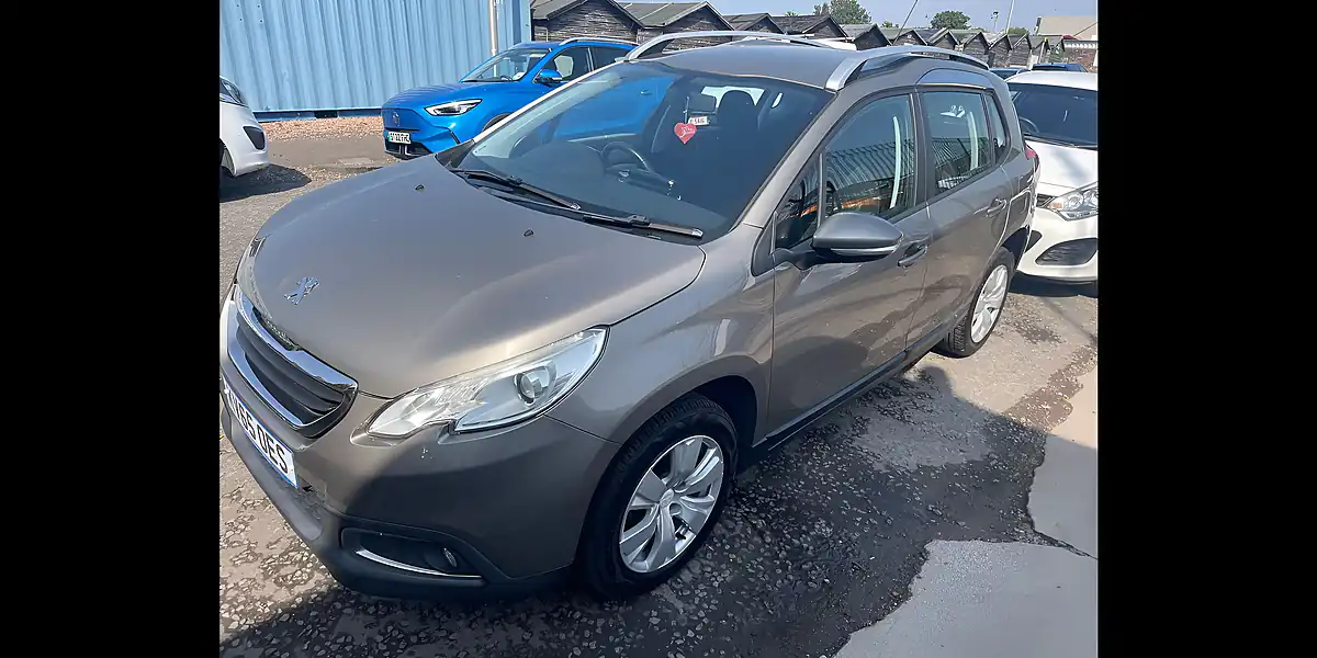 Used 2015 Peugeot 2008 Active Grey - Interior and Exterior details 7
