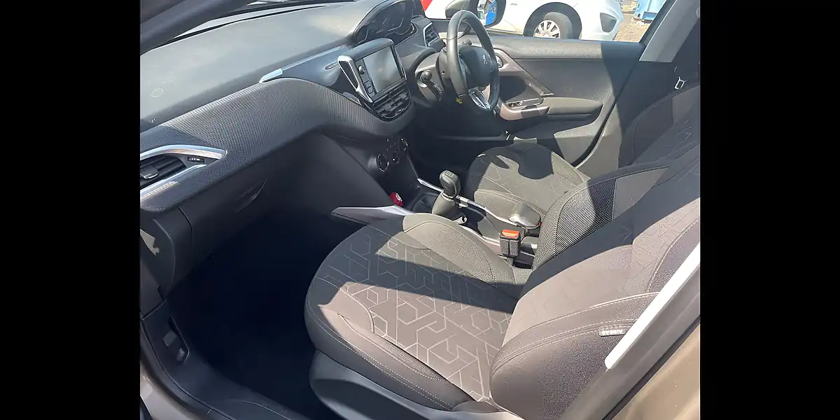 Used 2015 Peugeot 2008 Active Grey - Interior and Exterior details 8