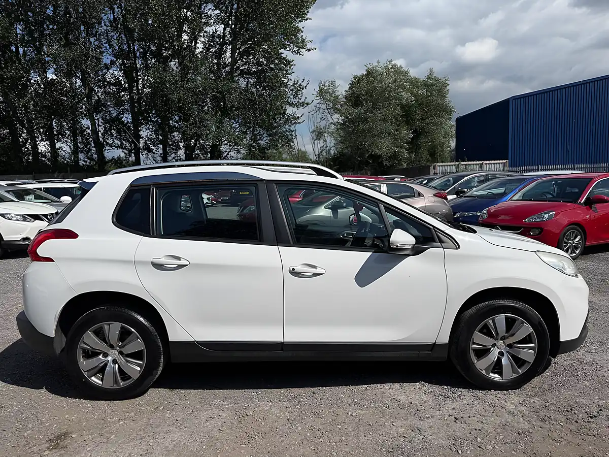 Used 2015 Peugeot 2008 Active White - Interior and Exterior details 9