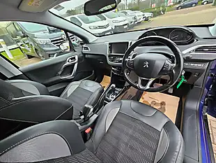 Used 2015 Peugeot 2008 Allure Blue - Interior and Exterior details 18