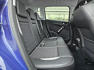 Used 2015 Peugeot 2008 Allure Blue - Interior and Exterior details 19