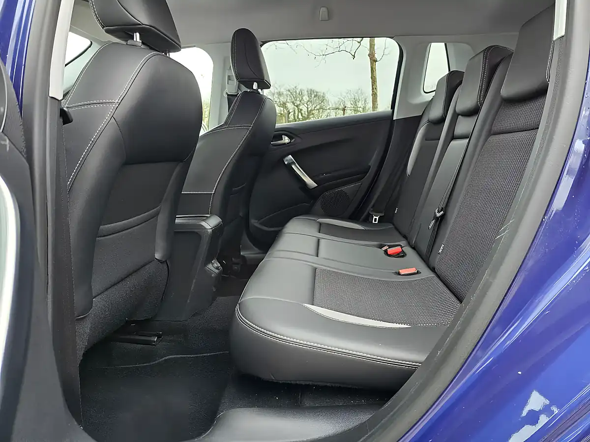 Used 2015 Peugeot 2008 Allure Blue - Interior and Exterior details 20