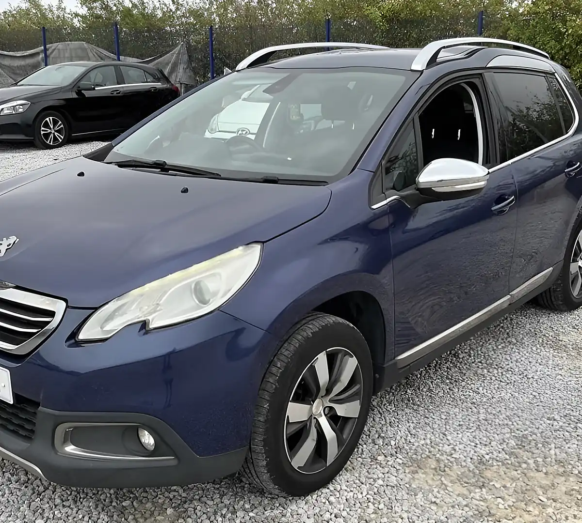 Used 2015 Peugeot 2008 Allure Blue - Interior and Exterior details 2