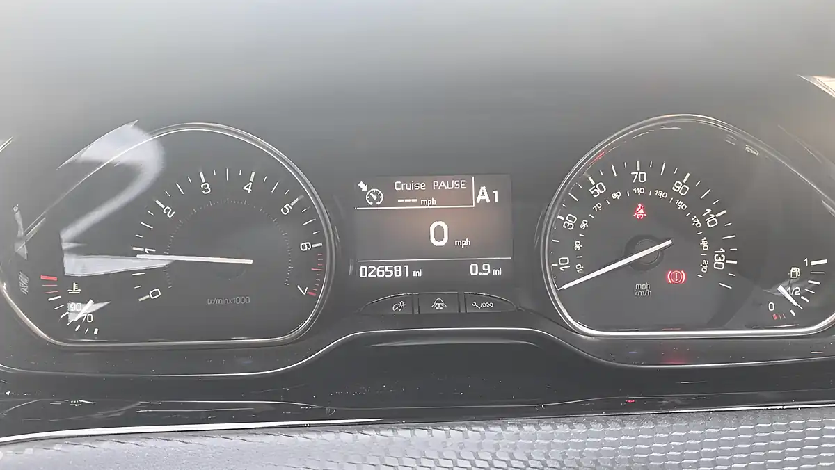 Used 2015 Peugeot 2008 Allure Grey - Interior and Exterior details 19