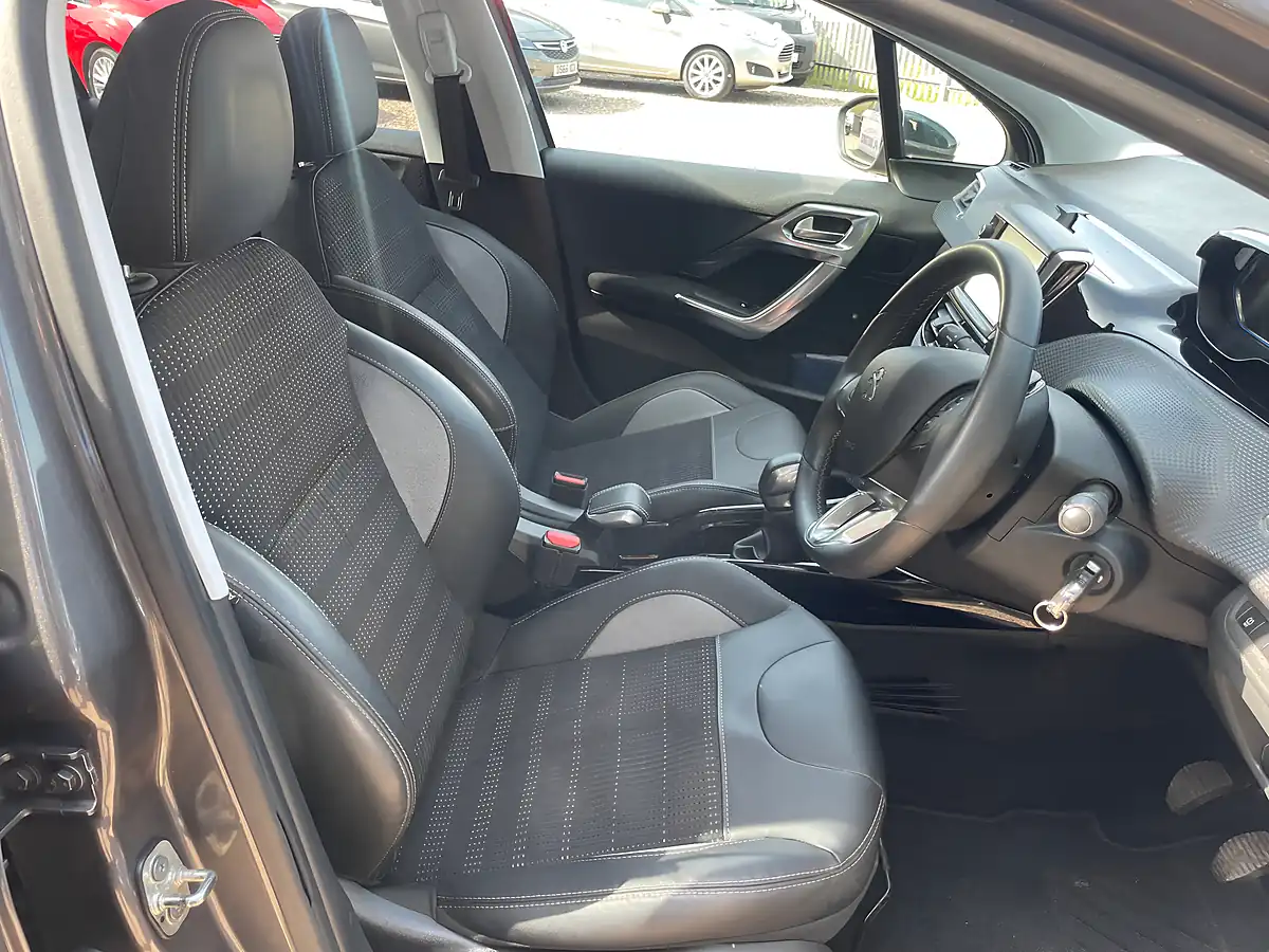 Used 2015 Peugeot 2008 Allure Grey - Interior and Exterior details 10