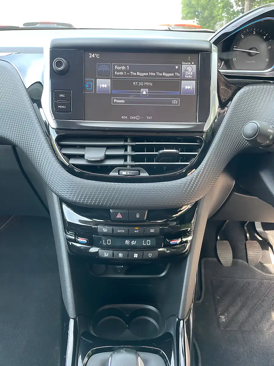 Used 2015 Peugeot 2008 Allure Grey - Interior and Exterior details 15