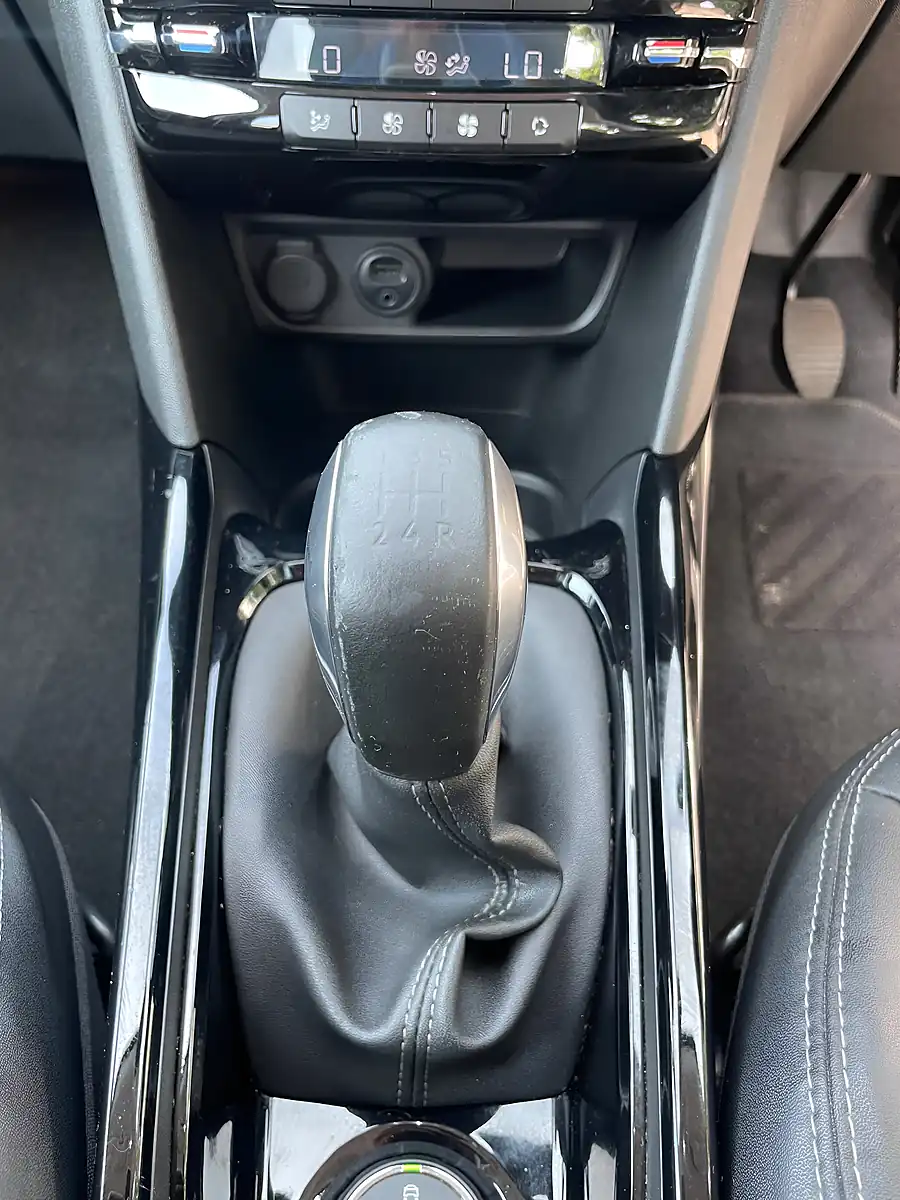 Used 2015 Peugeot 2008 Allure Grey - Interior and Exterior details 16