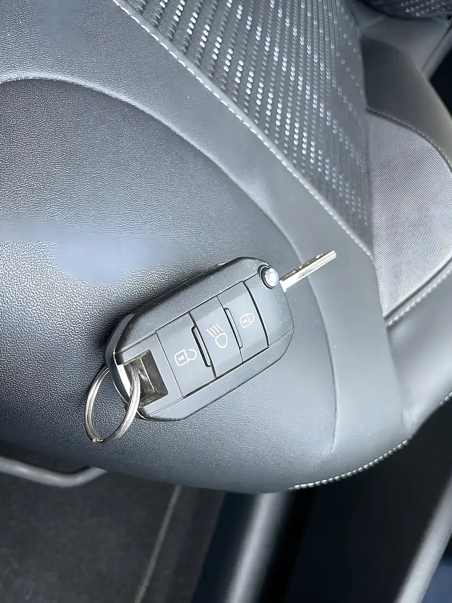 Used 2015 Peugeot 2008 Allure Grey - Interior and Exterior details 19