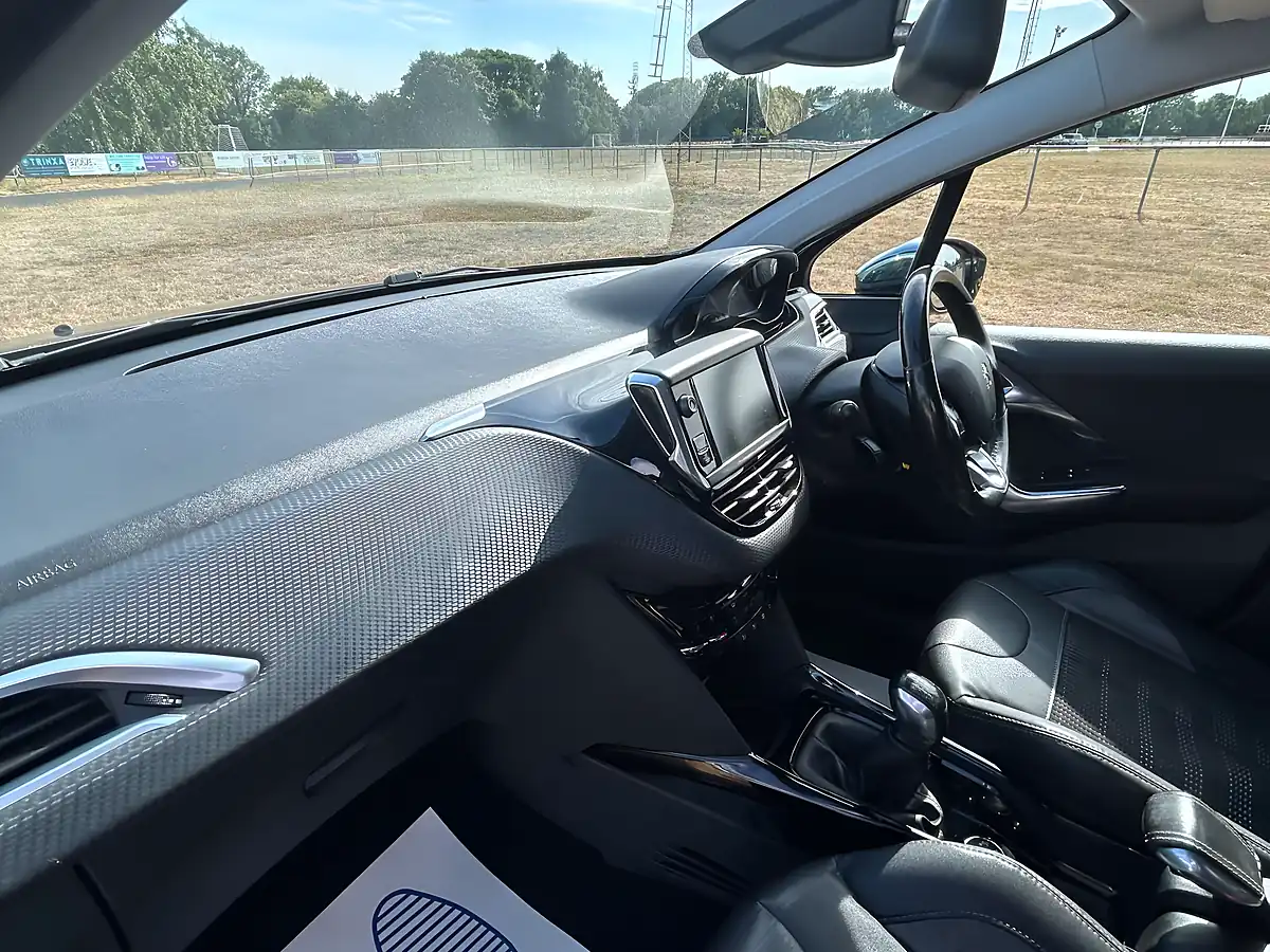 Used 2015 Peugeot 2008 Allure Grey - Interior and Exterior details 19