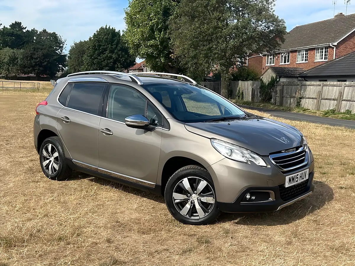 Used 2015 Peugeot 2008 Allure Grey - Interior and Exterior details 3
