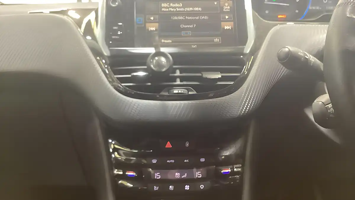 Used 2015 Peugeot 2008 Allure Grey - Interior and Exterior details 10