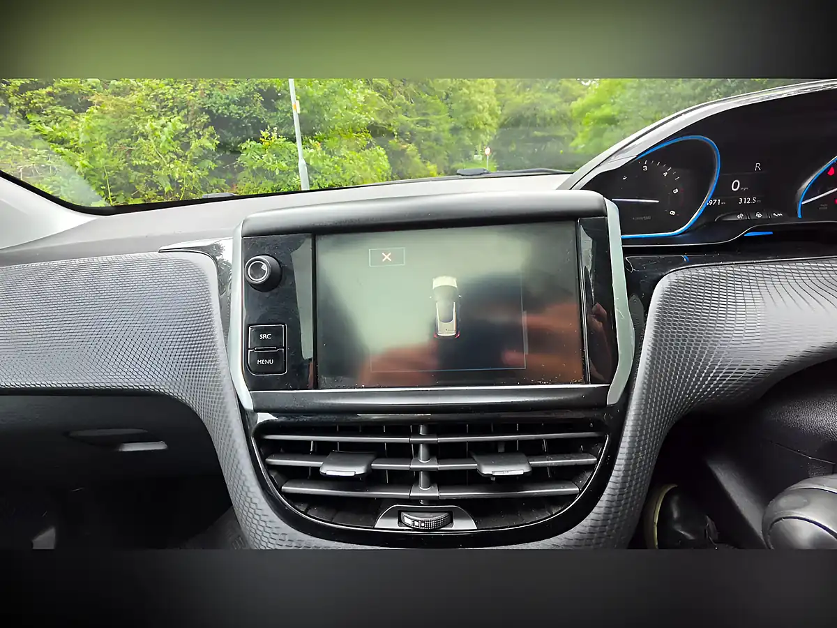 Used 2015 Peugeot 2008 Allure Grey - Interior and Exterior details 12