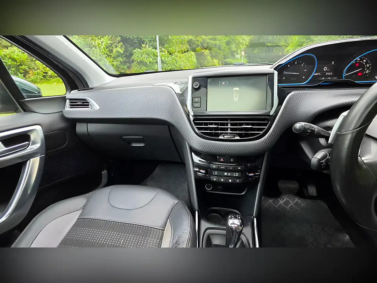 Used 2015 Peugeot 2008 Allure Grey - Interior and Exterior details 5