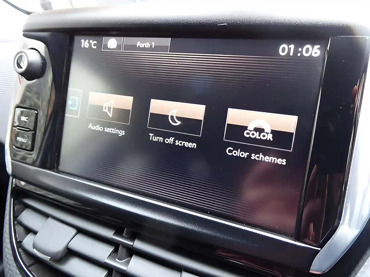 Used 2015 Peugeot 2008 Allure Grey - Interior and Exterior details 12