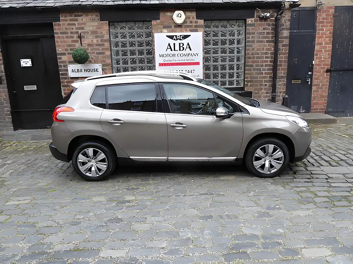 Used 2015 Peugeot 2008 Allure Grey - Interior and Exterior details 7