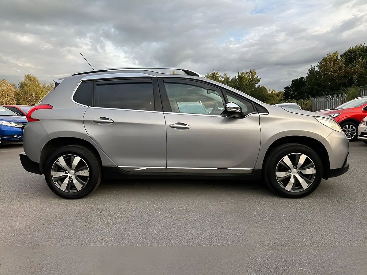 Used 2015 Peugeot 2008 Allure Grey - Interior and Exterior details 12