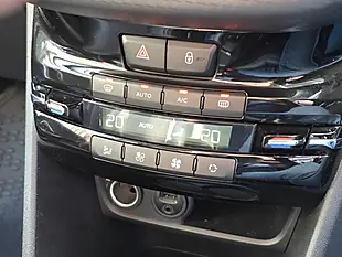 Used 2015 Peugeot 2008 Allure Red - Interior and Exterior details 12