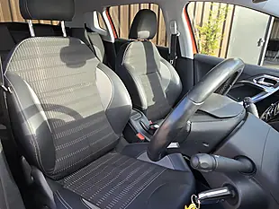 Used 2015 Peugeot 2008 Allure Red - Interior and Exterior details 6