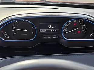 Used 2015 Peugeot 2008 Allure Red - Interior and Exterior details 9