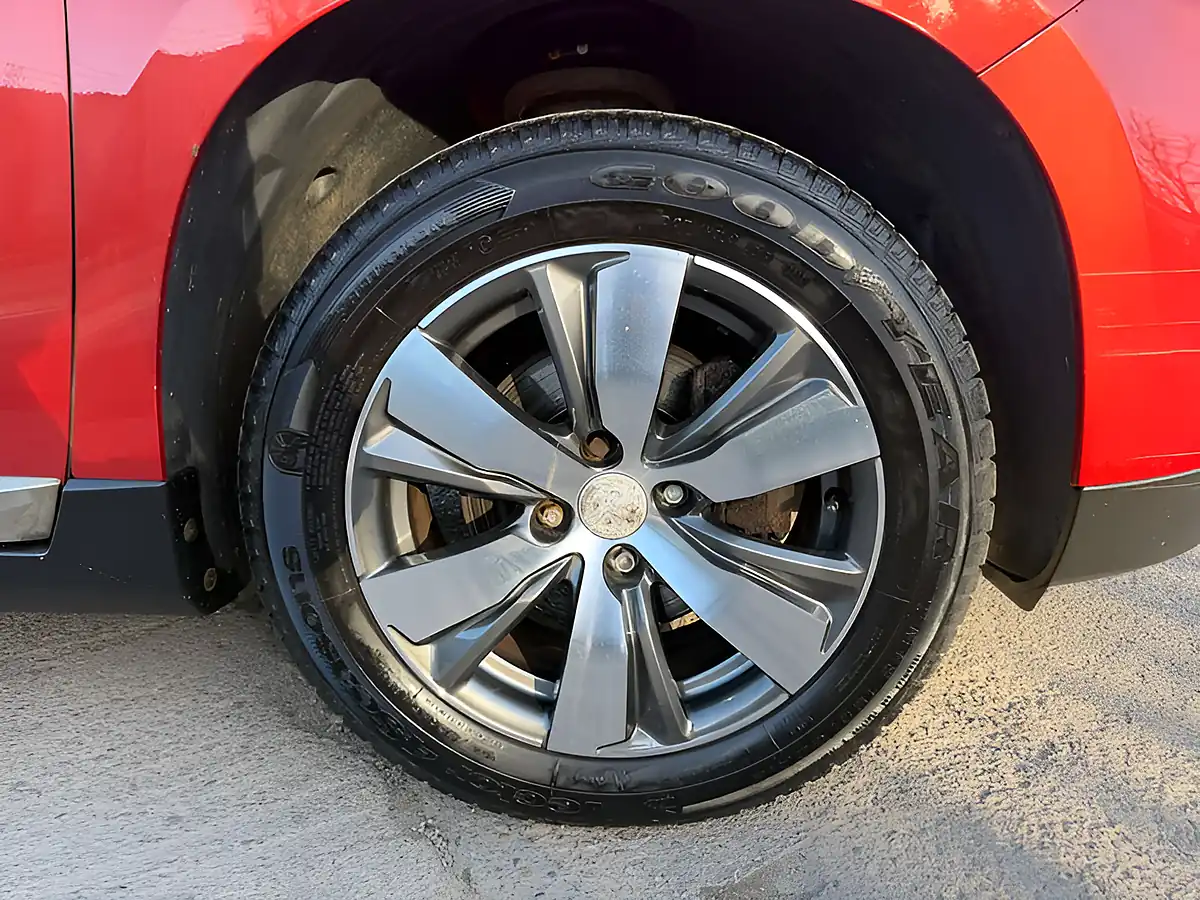 Used 2015 Peugeot 2008 Allure Red - Interior and Exterior details 10