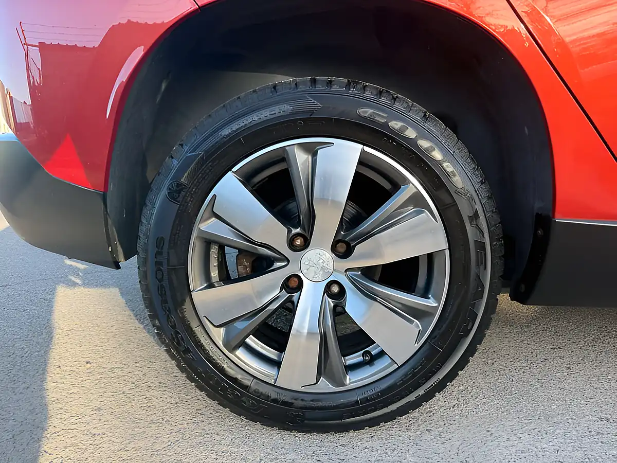 Used 2015 Peugeot 2008 Allure Red - Interior and Exterior details 11