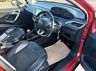 Used 2015 Peugeot 2008 Allure Red - Interior and Exterior details 14