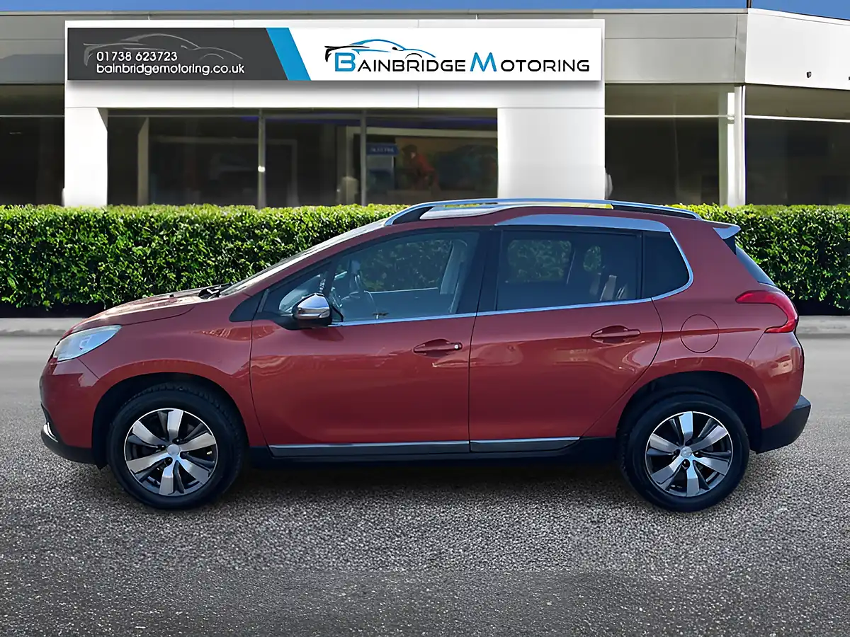 Used 2015 Peugeot 2008 Allure Red - Interior and Exterior details 6