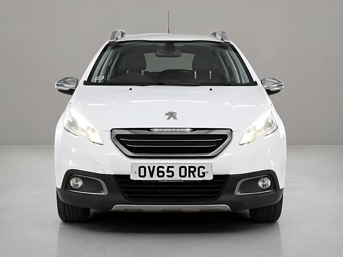 Used 2015 Peugeot 2008 Allure White - Interior and Exterior details 3